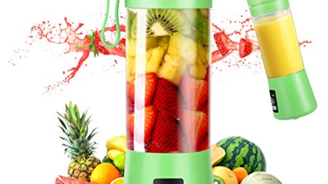 Revolutionize Your Smoothie Game with the Ultimate Blender Bottle!