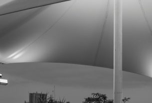 Choosing Between Printed Canopy Tents and Inflatable Dome Tents: A Breakthrough in Event Design!